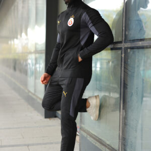 IMG_6028.jpeg GS SİYAH YAKALI TAKIM