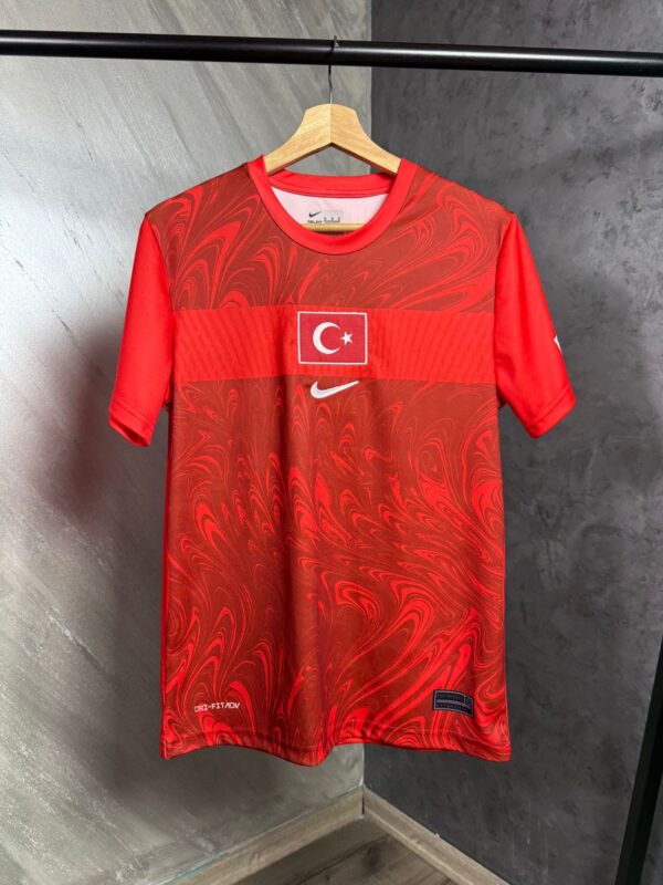 TR Kırmızı Basic Forma