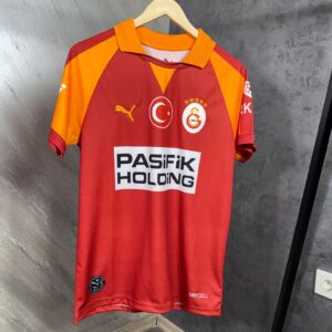 GS Kırmızı Retro